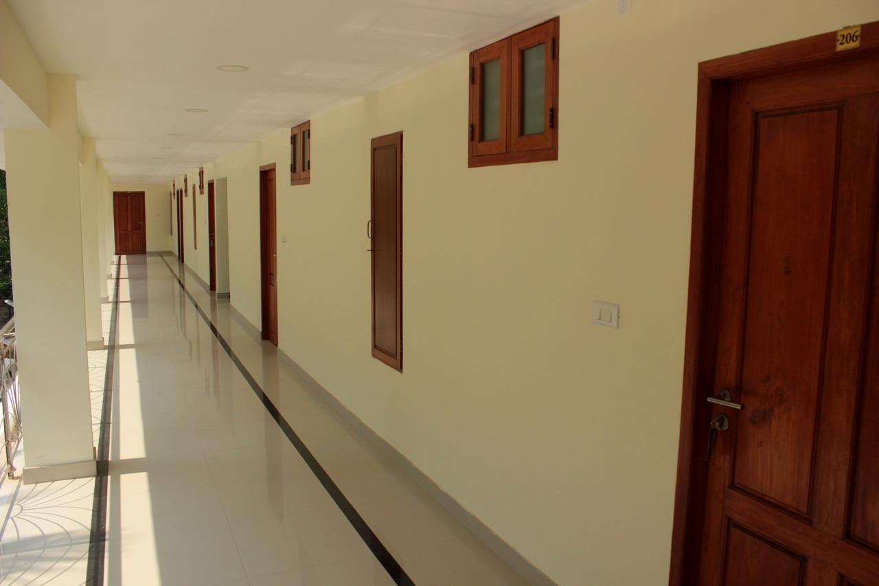 Travancore Island Resort Thiruvananthapuram Exterior photo